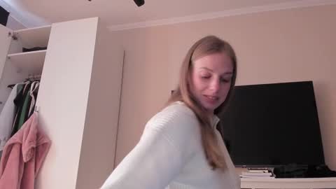 Alice  online show from February 18, 2025, 11:55 am