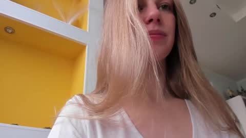 Snapshot of magic_couple13 chatting on May 13, 2026, 12:46 pm Alice online show from May 13, 2026, 12:46 pm