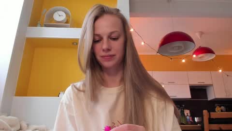Snapshot of magic_couple13 chatting on May 15, 2026, 12:45 pm Alice online show from May 15, 2026, 12:45 pm