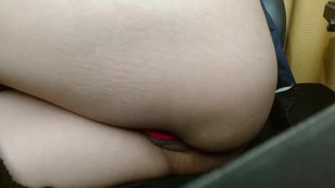 Jade online show from May 3, 2026, 4:07 am