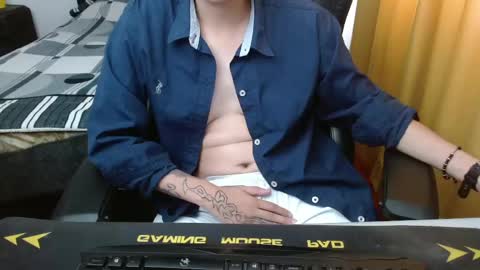 Snapshot of magic_jadee chatting on June 2, 2026, 2:41 pm Jade online show from June 2, 2026, 2:41 pm