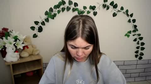 magic_katarina_ online show from October 6, 2025, 6:44 am