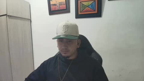 magic_milk23 online show from October 19, 2025, 5:52 am