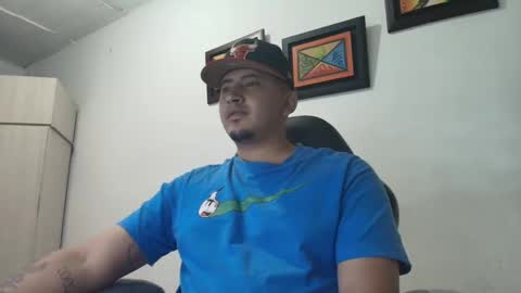 magic_milk23 online show from October 21, 2025, 4:57 am