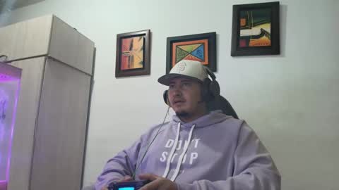 Snapshot of magic_milk23 chatting on January 6, 2026, 3:21 am magic_milk23 online show from January 6, 2026, 3:21 am