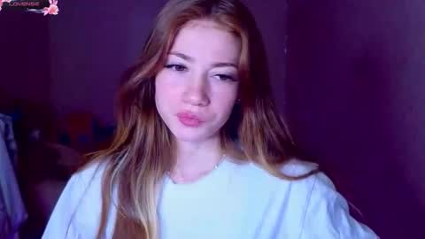 Angel online show from November 4, 2025, 3:44 pm