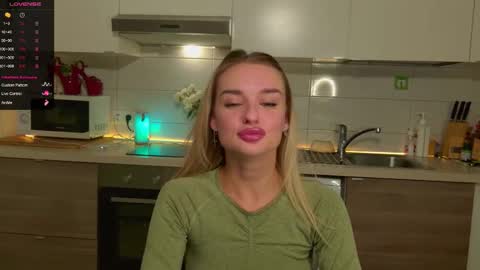 MagicLove online show from September 11, 2025, 1:49 am