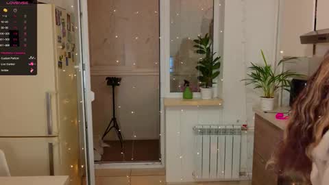 MagicLove online show from December 3, 2025, 12:36 pm