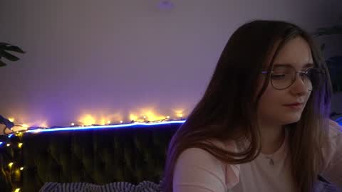 Emily online show from December 16, 2024, 12:06 pm