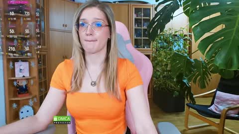 Nicole online show from January 31, 2025, 11:03 pm