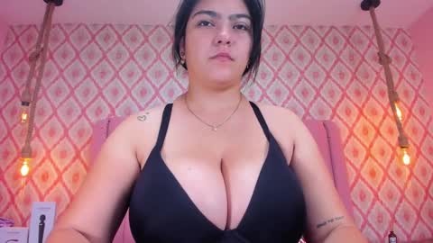 magievans1 online show from December 28, 2024, 12:03 pm