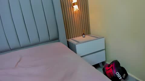 magievans1 online show from February 14, 2025, 4:20 pm