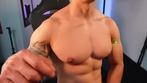 If you want me to use the Lovense please let me know  --    online show from April 6, 2026, 6:09 pm