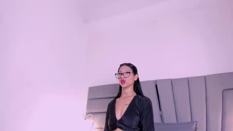 maia_520 online show from March 25, 2026, 7:09 pm