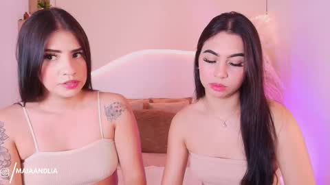 MAIA  LIA  online show from September 10, 2025, 8:20 pm