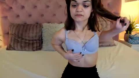  Maia  online show from February 18, 2025, 9:53 pm