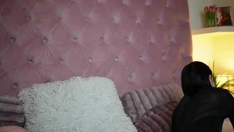  Maia  online show from February 14, 2026, 9:55 pm