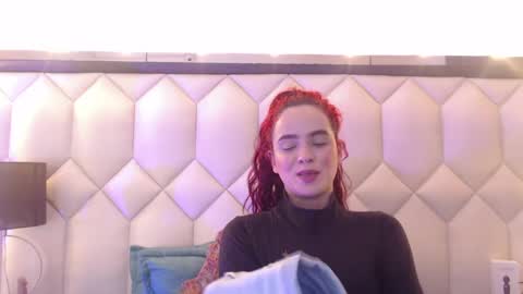 Maia  online show from February 14, 2025, 12:41 am