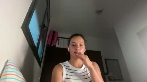Snapshot of maiapark chatting on June 28, 2026, 7:20 pm Maia online show from June 28, 2026, 7:20 pm