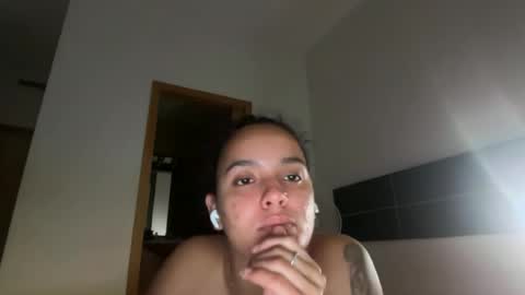 Snapshot of maiapark chatting on July 2, 2026, 11:00 pm Maia online show from July 2, 2026, 11:00 pm