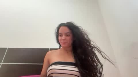 Snapshot of maiapark chatting on July 23, 2026, 1:09 pm Maia online show from July 23, 2026, 1:09 pm