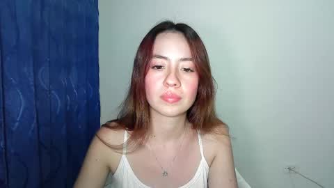 Snapshot of maiarosse_ chatting on May 26, 2026, 3:24 am MaiaRosse online show from May 26, 2026, 3:24 am