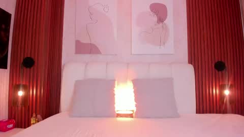 Snapshot of maiasweet_ chatting on May 27, 2026, 2:08 am MAIA online show from May 27, 2026, 2:08 am