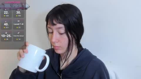 maibys online show from September 20, 2025, 4:57 am