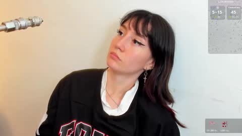 maibys online show from November 1, 2025, 3:52 am