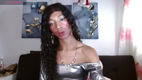 Bella Maidi online show from January 12, 2025, 5:22 pm