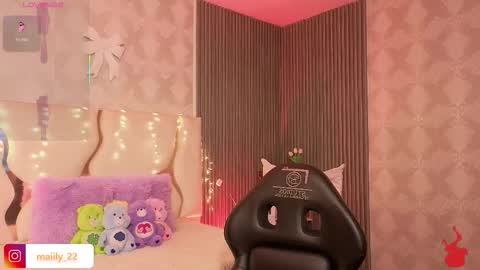 maiily_tay online show from February 4, 2026, 11:49 am