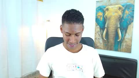 I am Maik online show from November 11, 2025, 9:04 pm