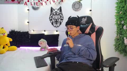 Maiky Cooper online show from February 15, 2025, 3:31 am