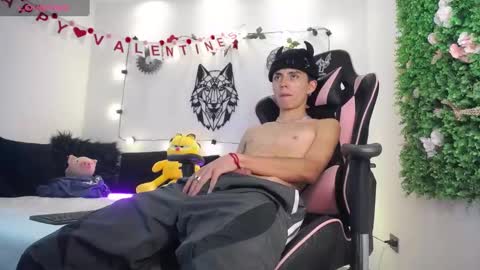 Maiky Cooper online show from February 15, 2025, 7:49 am