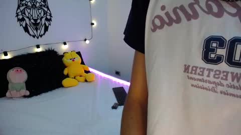 Maiky Cooper online show from February 19, 2025, 3:28 am