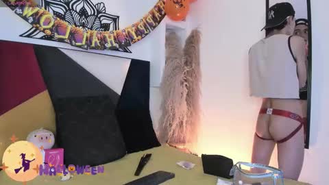 Maiky Cooper online show from October 27, 2025, 9:08 pm