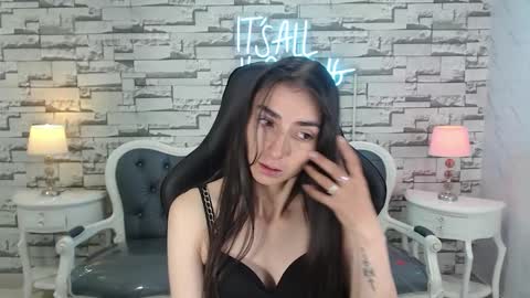 Maily online show from October 3, 2025, 3:14 am