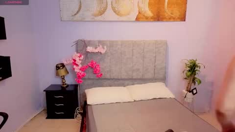 Snapshot of maite_stone1 chatting on November 2, 2025, 3:20 am MAITE STONE1 online show from November 2, 2025, 3:20 am