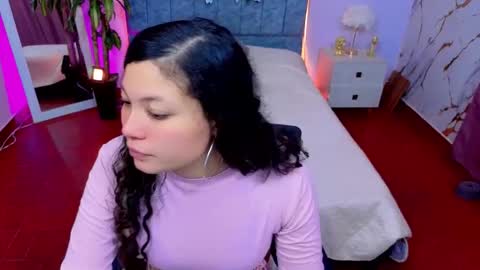 Snapshot of maite_stone1 chatting on February 8, 2026, 3:43 am MAITE STONE1 online show from February 8, 2026, 3:43 am