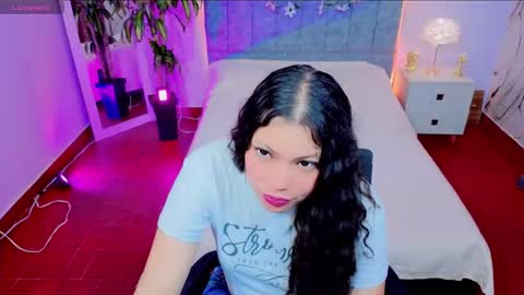 Snapshot of maite_stone1 chatting on February 18, 2026, 3:24 am MAITE STONE1 online show from February 18, 2026, 3:24 am