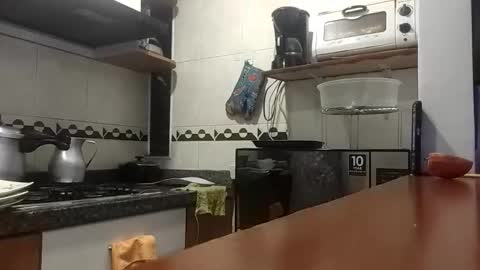 MAITE STONE1 online show from April 23, 2026, 12:29 pm