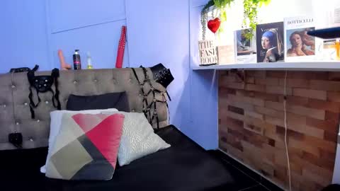 Maite and Lexy online show from February 19, 2026, 7:10 pm