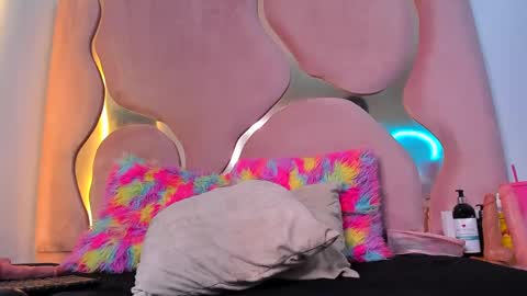 maite online show from March 9, 2025, 5:06 pm