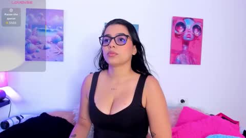 mai  online show from January 10, 2026, 7:04 pm