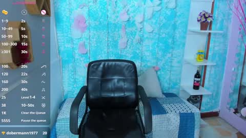 Snapshot of maja_bloom chatting on January 10, 2025, 6:17 pm Maja online show from January 10, 2025, 6:17 pm