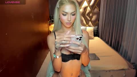 Patty Grey online show from October 21, 2025, 7:20 am