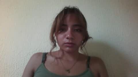 majo_gomezz online show from October 19, 2025, 9:48 pm