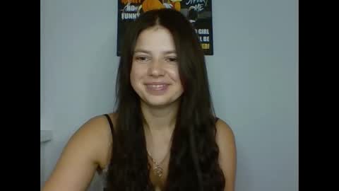 make_mesmile online show from September 15, 2025, 5:57 pm