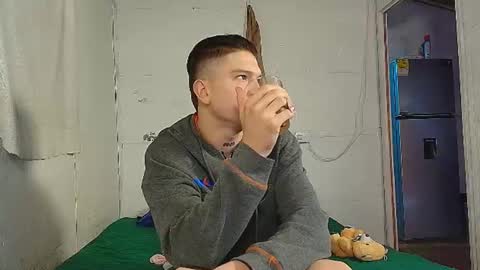 Snapshot of makell_bundchen chatting on June 18, 2026, 12:09 pm makell_bundchen online show from June 18, 2026, 12:09 pm