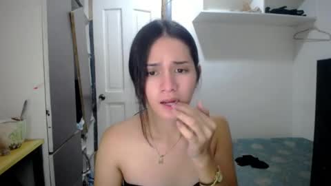 Snapshot of makememoan4uxoxo chatting on July 30, 2026, 10:14 am makememoan4uxoxo online show from July 30, 2026, 10:14 am